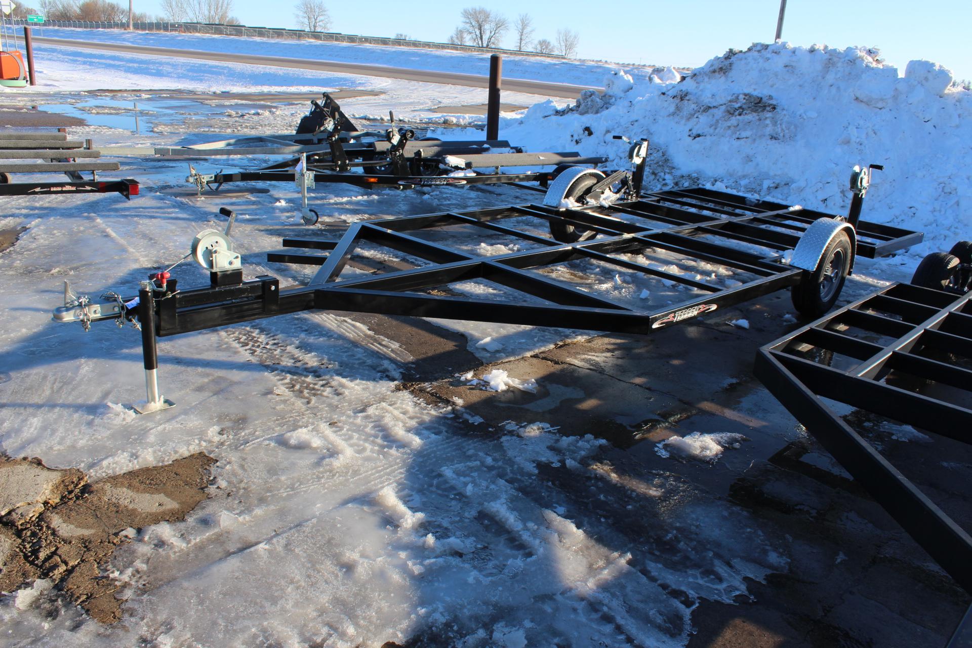 NEW 8' X 16' TEBBEN SINGLE AXLE CRANK DOWN FISH