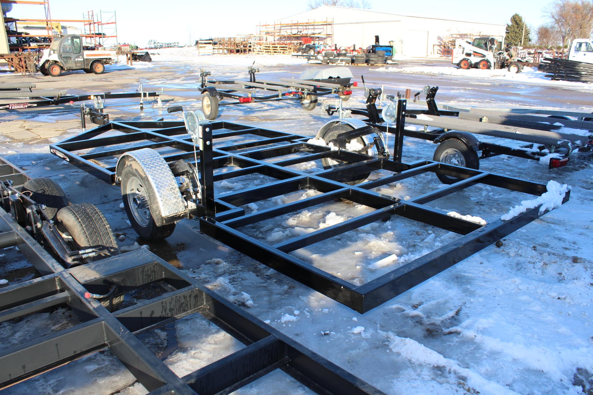 NEW 8' X 16' TEBBEN SINGLE AXLE CRANK DOWN FISH