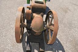 John Deere 1.5HP Gas Engine, Original Condition, Mag turns, Motor Free, SN:355566
