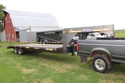 *** 1999 Delta 100" x 22 Tandem Axle Gooseneck With 4' Beaver Tail, Flat Deck With Ramps,