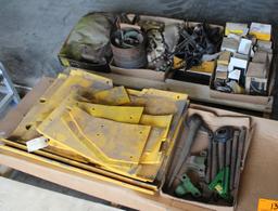 JOHN DEERE 920 FLEX HEAD PARTS, REEL TEETH, LOCK UP BOLTS, SICKLE SECTIONS