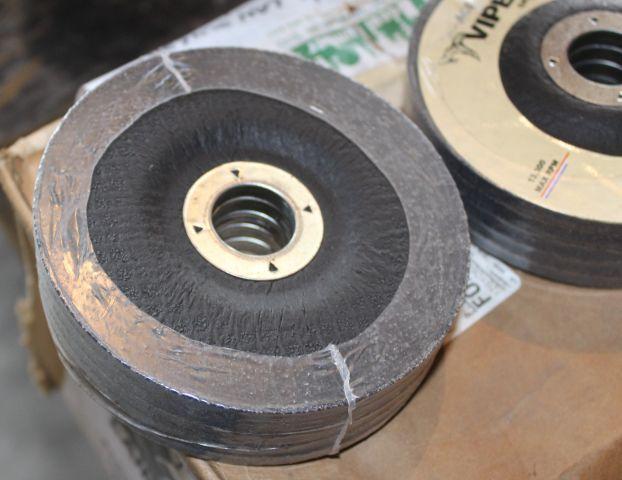 BOX OF NEW 4" GRINDER WHEELS
