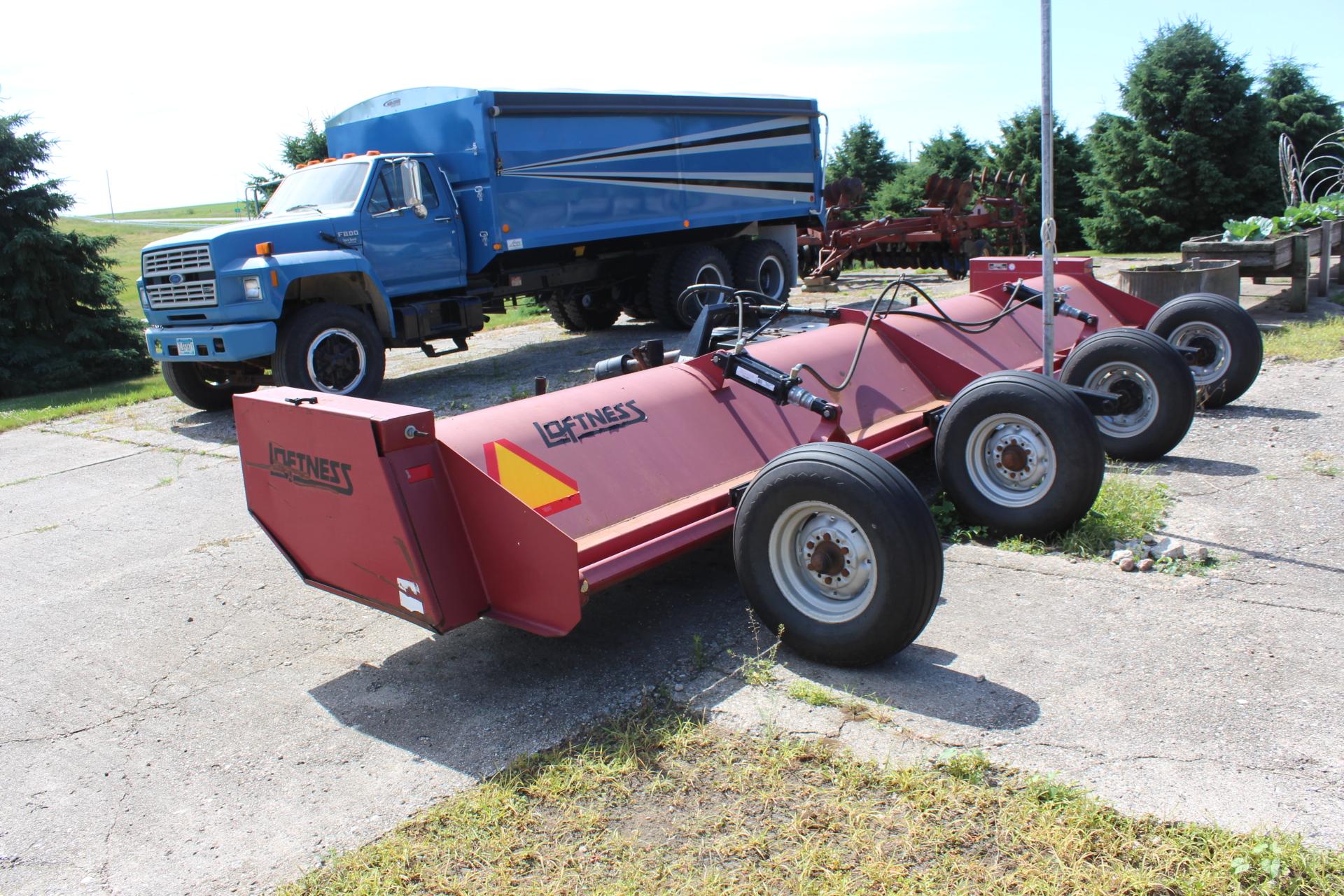 Loftness Stalk Chopper, 20’, PT, (4) Wheels, 1-3/8” 1000 PTO, Hyd Cyls,