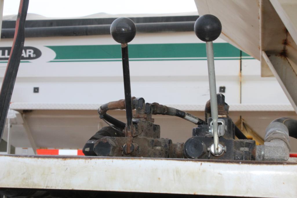 WILLMAR SIDE SHOOTER 24 FERT TENDER BOX, NEW SRT2 POWER ROLL TARP, 6 COMPARTMENT