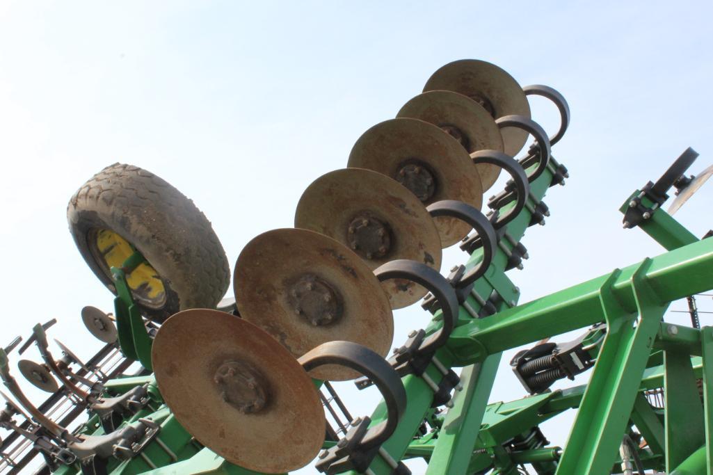 2014 JOHN DEERE 2730 DISK RIPPER, 13 SHANK, 14" 360 POINTS, SHIN GUARDS, DISK LEVELERS,