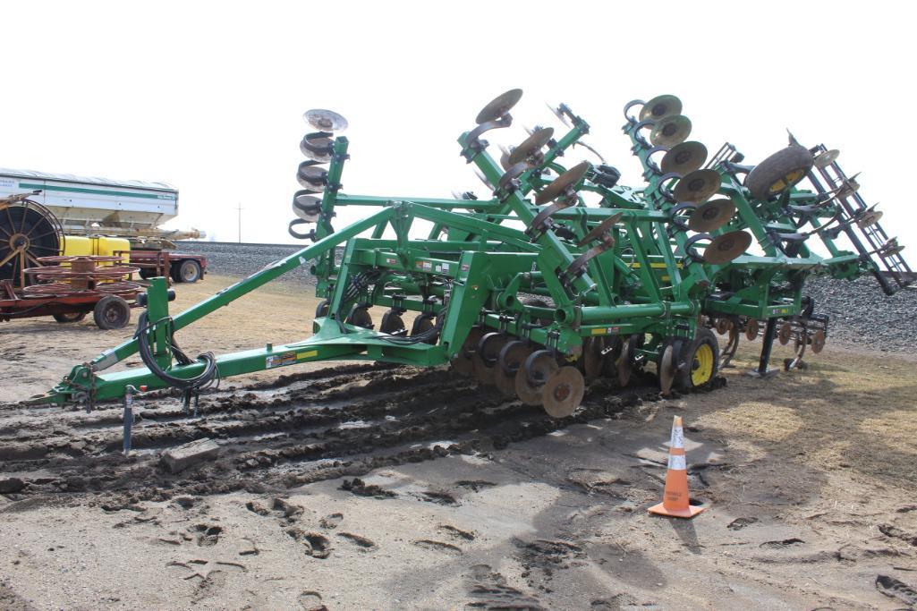 2014 JOHN DEERE 2730 DISK RIPPER, 13 SHANK, 14" 360 POINTS, SHIN GUARDS, DISK LEVELERS,