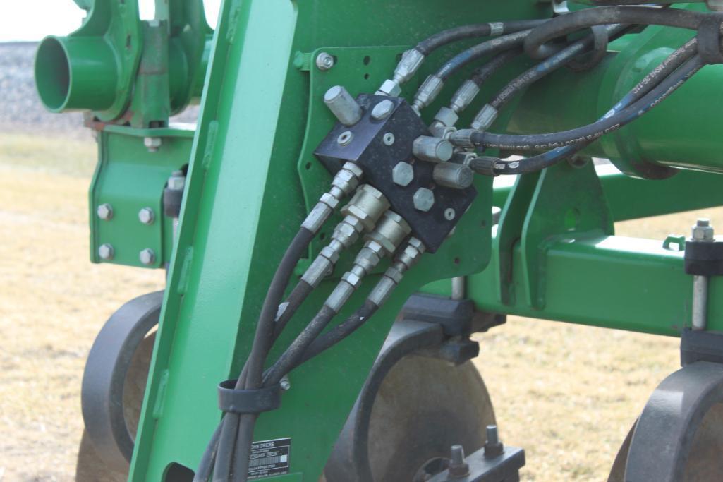 2014 JOHN DEERE 2730 DISK RIPPER, 13 SHANK, 14" 360 POINTS, SHIN GUARDS, DISK LEVELERS,