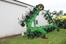 JOHN DEERE 856 16R30" CULT, ROLLING AND SPEED SHEILDS, HYD FOLD