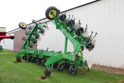 JOHN DEERE 856 16R30" CULT, ROLLING AND SPEED SHEILDS, HYD FOLD