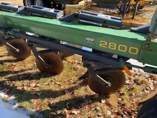 JOHN DEERE 2800 6 BOTTOM ON LAND PLOW, AUTO RESET, HYD VARI-WIDTH, SEMI INT, (6) COULTERS