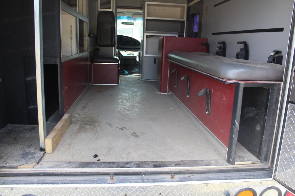 **1997 FORD E-350 AMBULANCE, POWER STROKE DSL ENGINE, 2 WD DRIVE, 306,577 MILES