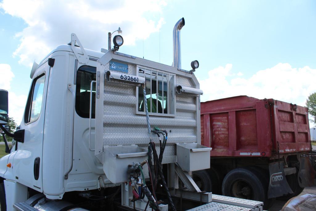 *** 2009 Freightliner Cascadia Day Cab Semi Tractor, SmartShift Trans, Mercedes Engine