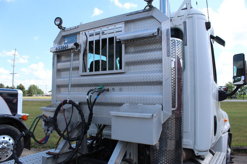 *** 2009 Freightliner Cascadia Day Cab Semi Tractor, SmartShift Trans, Mercedes Engine