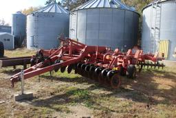 Sunflower Model 4510 Chisel Plow, Model 4510-13, Cushion Gang Front Discs