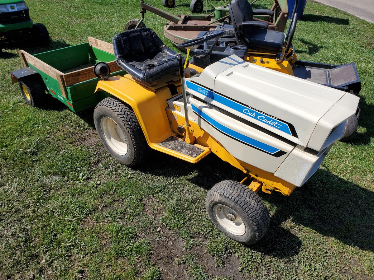 Cub Cadet 1200 Lawn Tractor