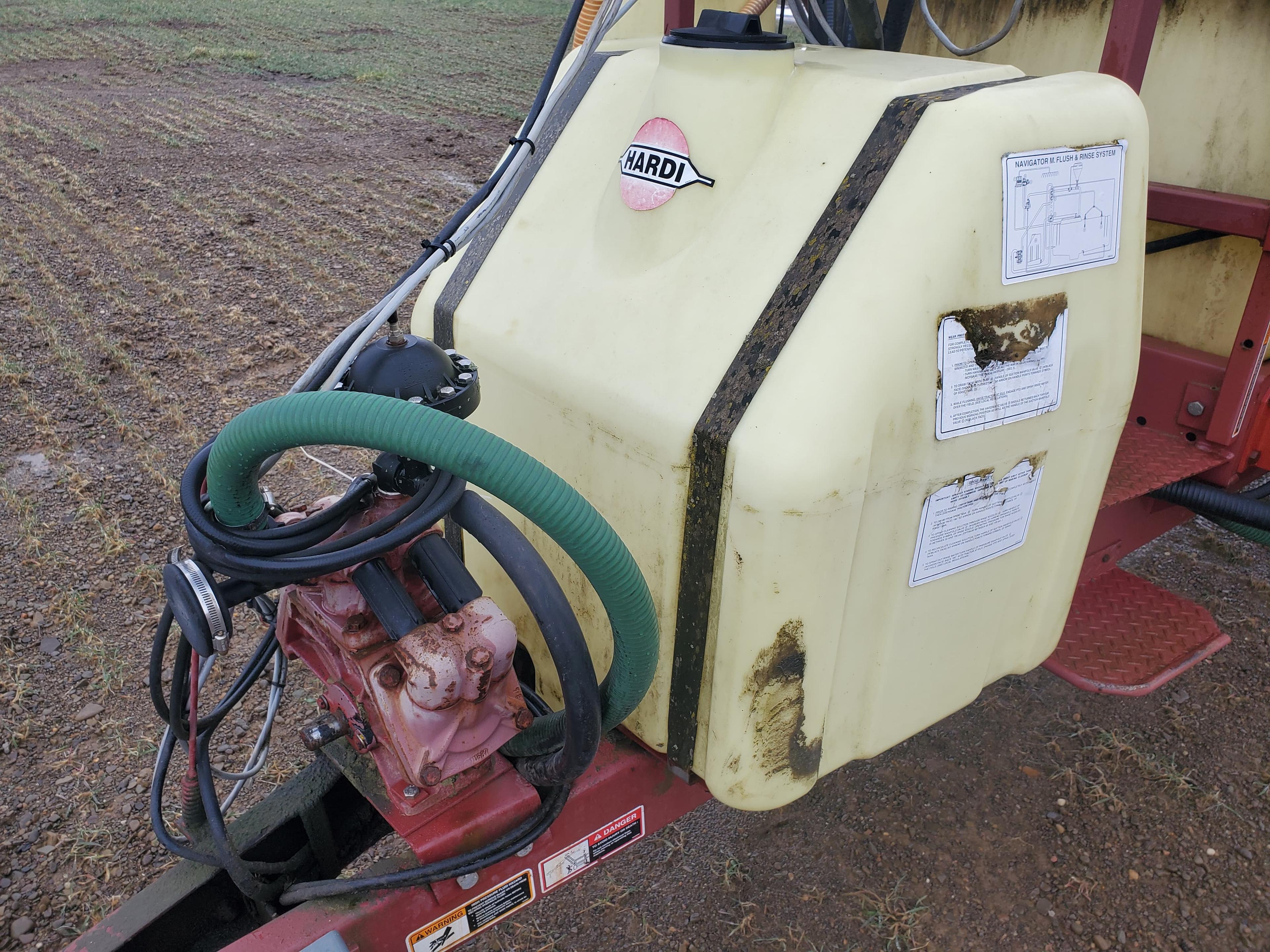 Hardi Navigator 550 Pull Type Sprayer