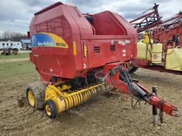 2011 New Holland BR7060 Round Baler
