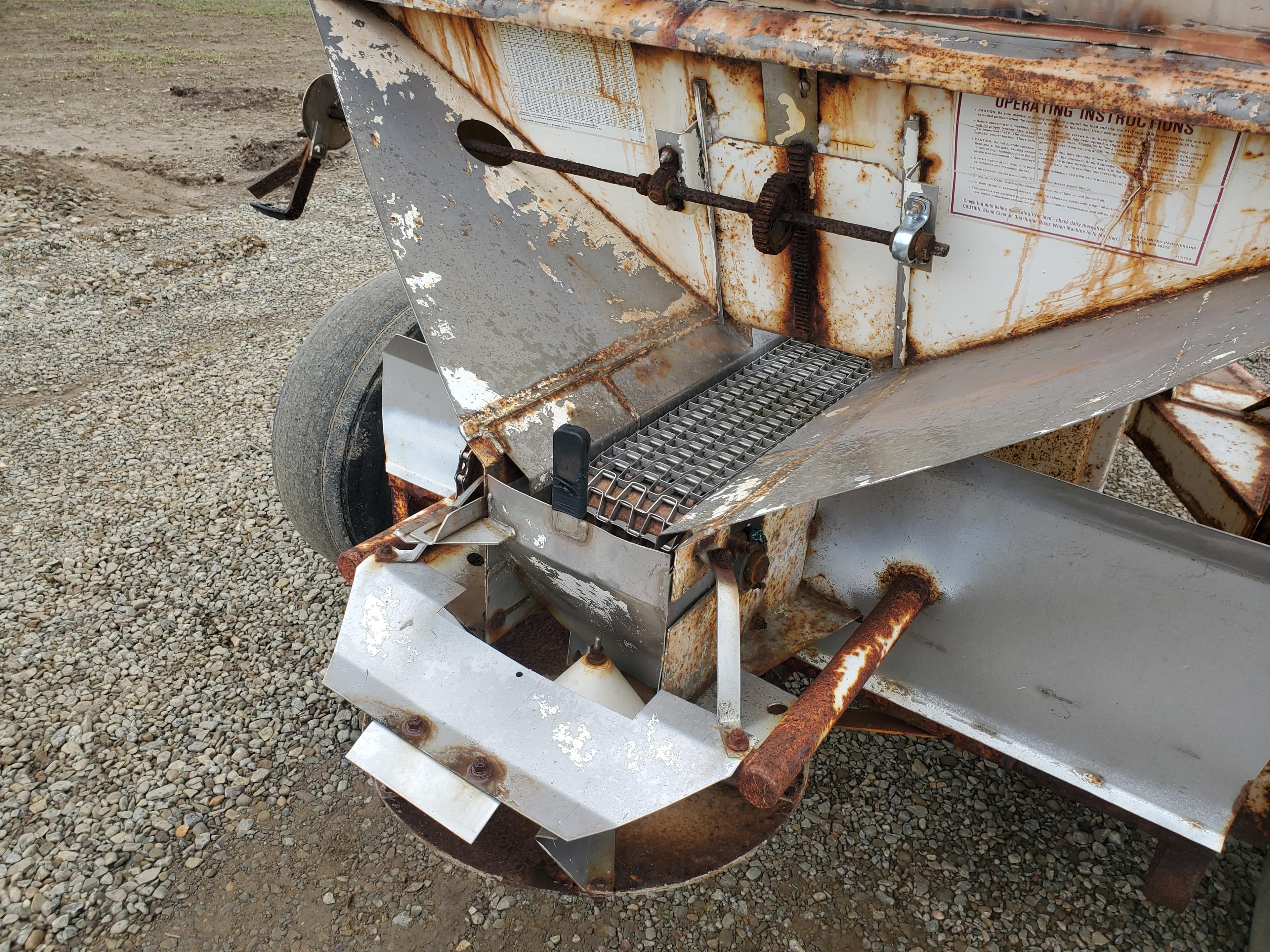 Tyler 5 Ton Tandem Axle Fertilizer Spreader