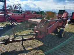 New Holland 273 Baler with Model 70 Thrower