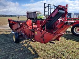 New Holland 273 Baler with Model 70 Thrower