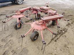 New Holland 162  4 Rotor Hay Tedder