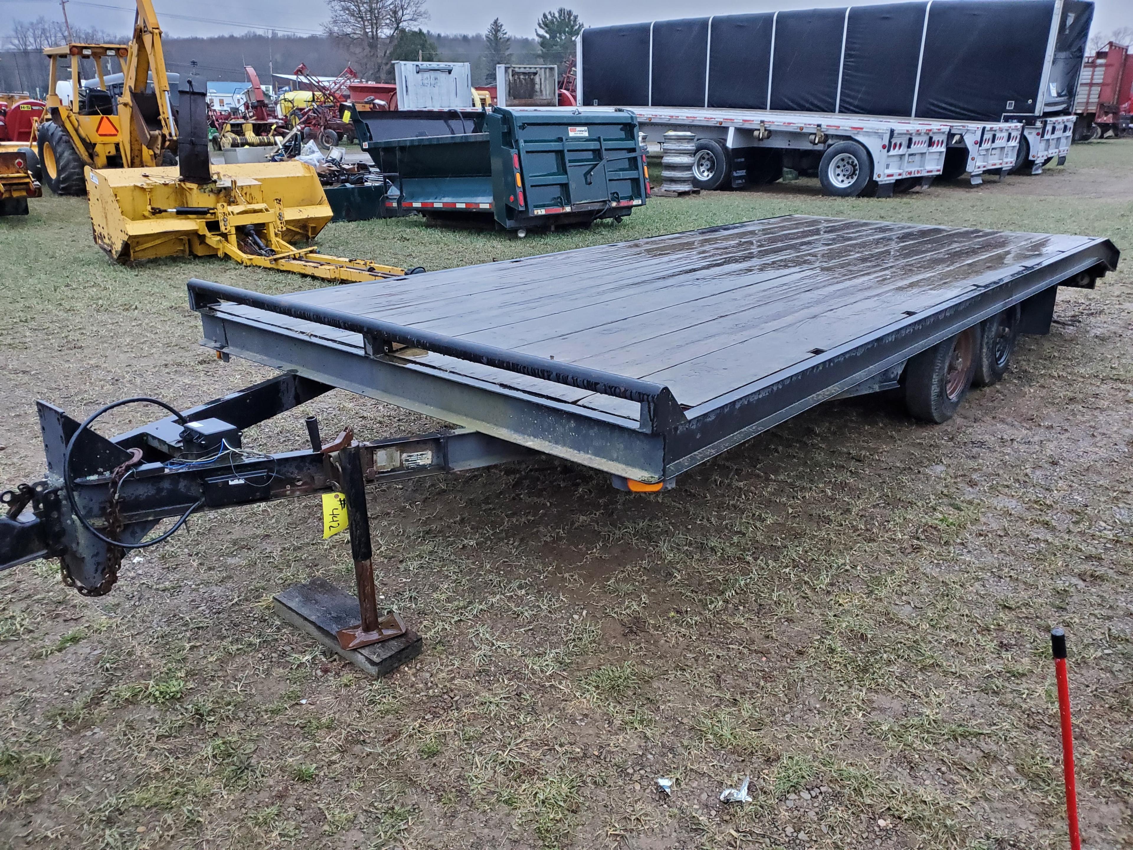 Wards 20' Bumper Hitch Deck Over Trailer With Pull Out Ramps