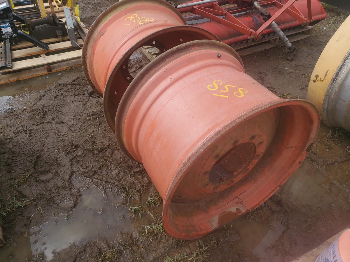 21" X 32" 10 Bolt Gleaner Combine Wheels