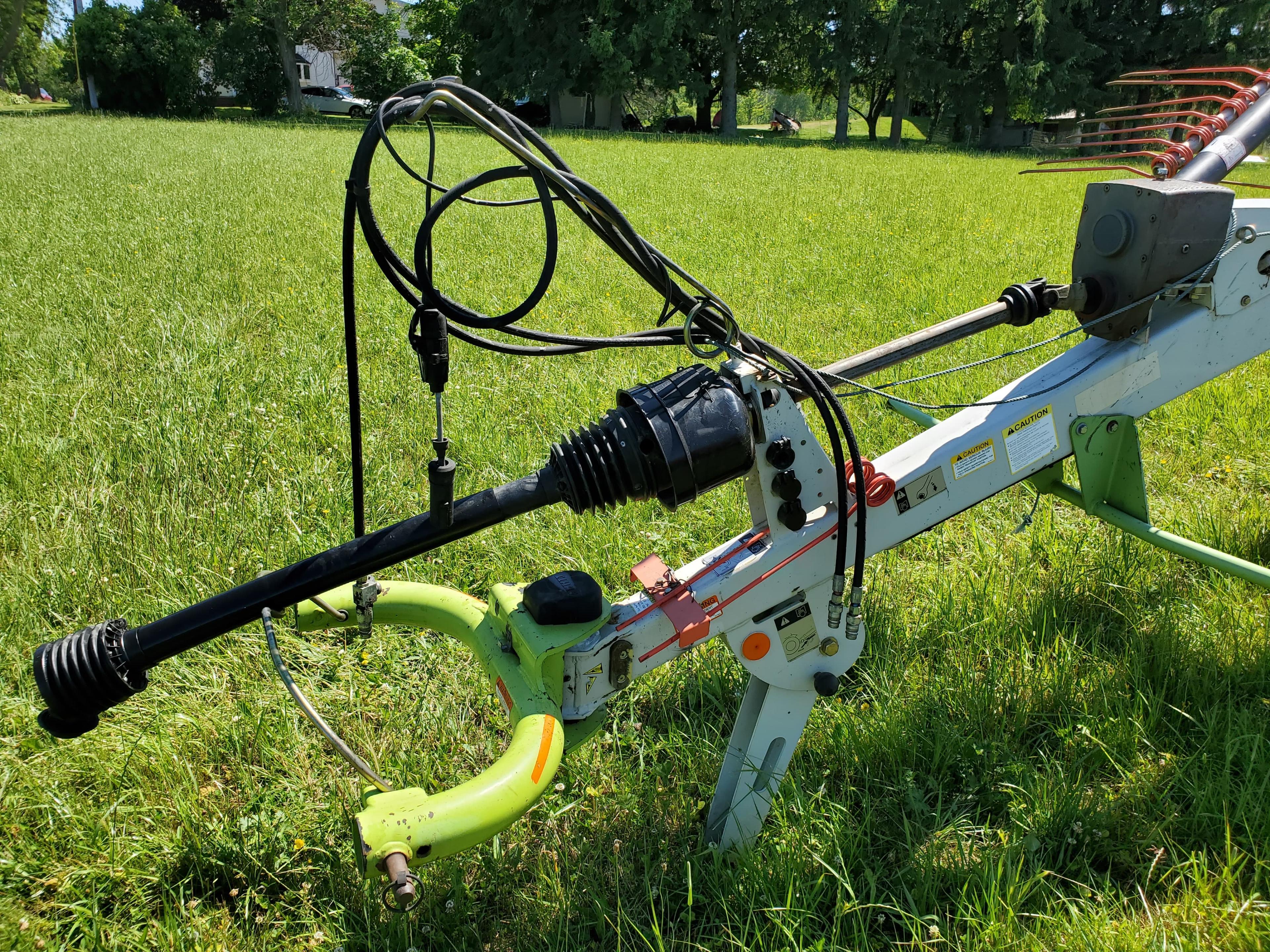 2013 Claas Liner 1750 Twin Rotor Hay Rake With 2 Point Hitch