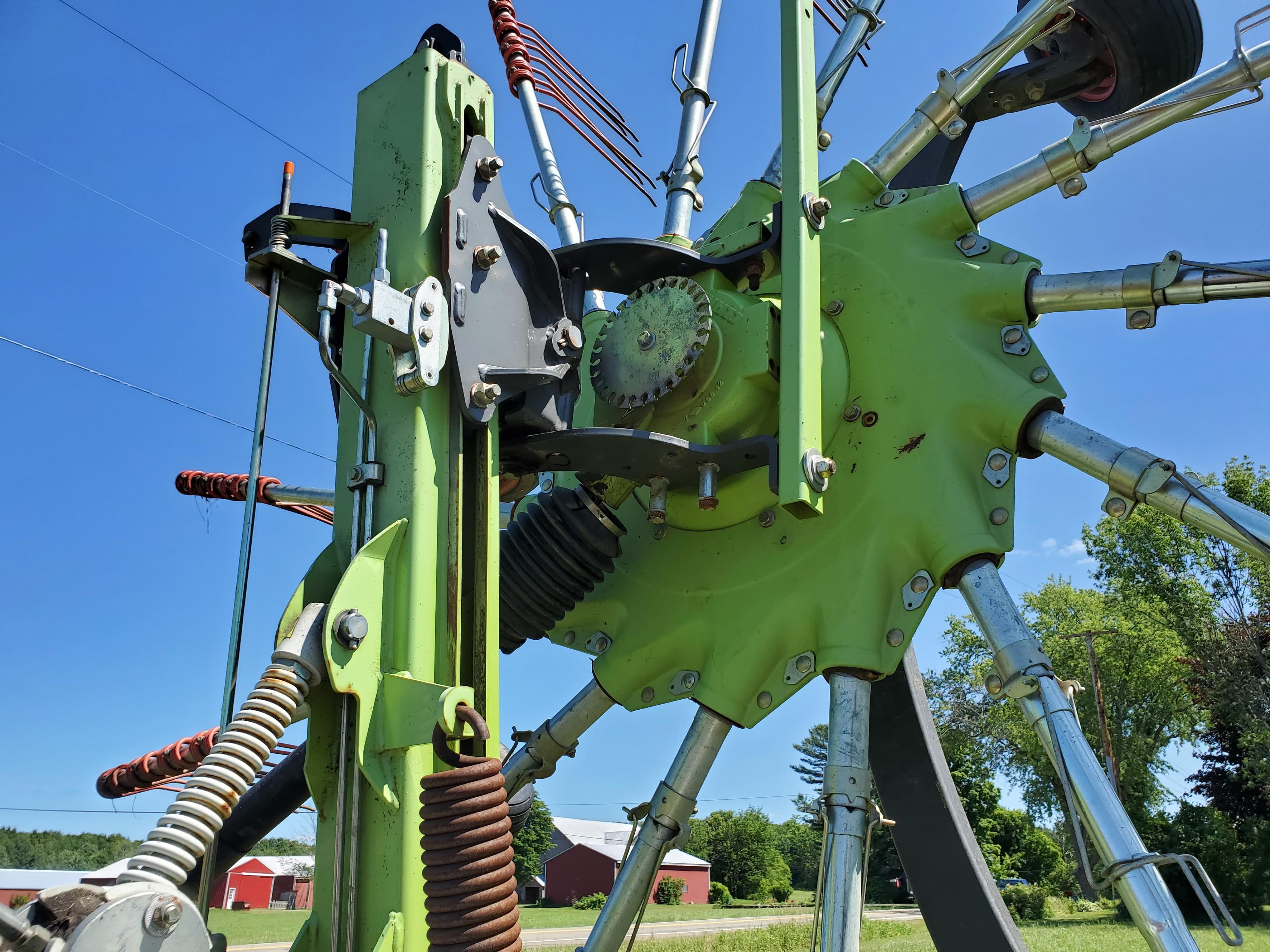 2013 Claas Liner 1750 Twin Rotor Hay Rake With 2 Point Hitch