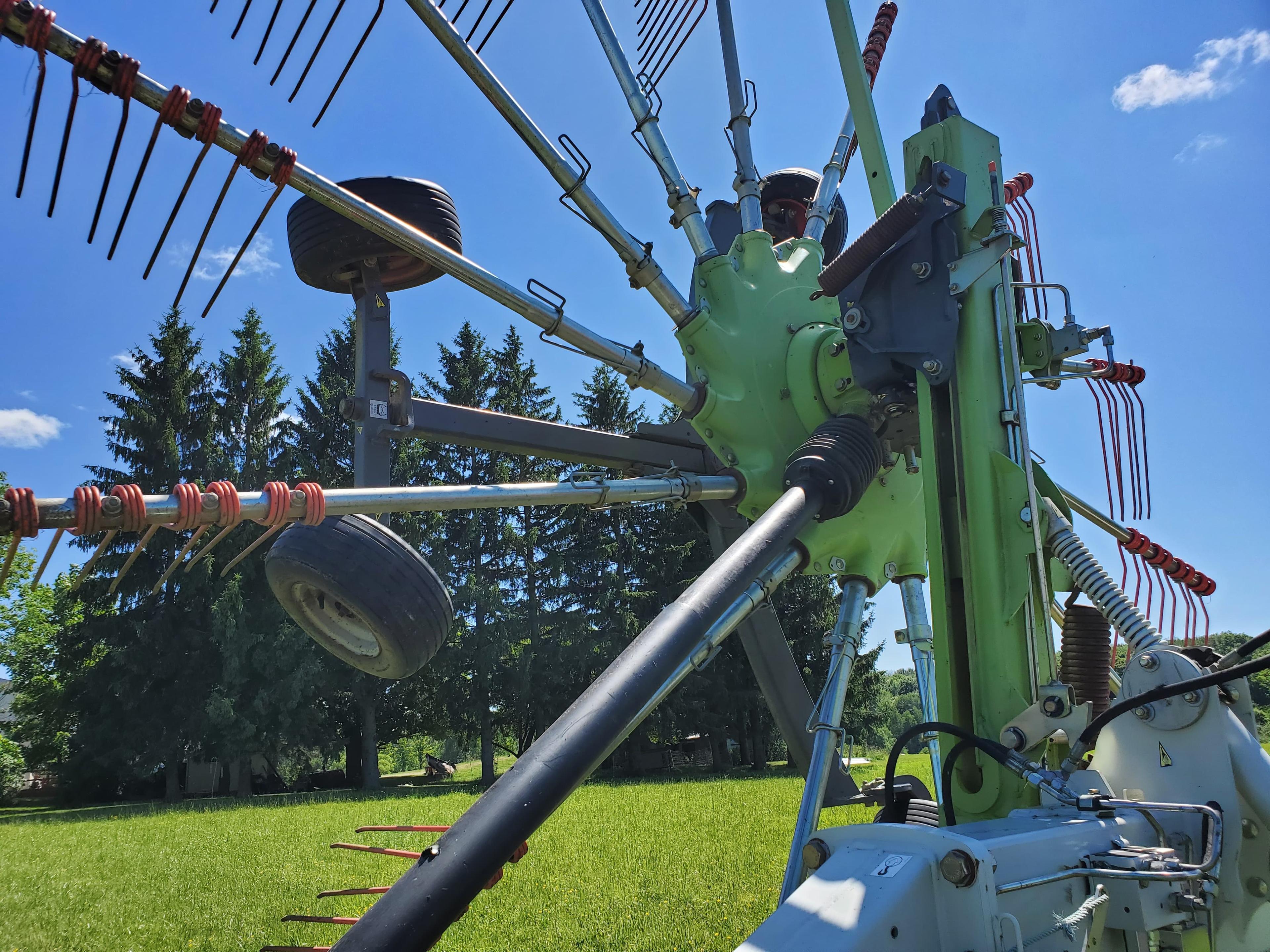 2013 Claas Liner 1750 Twin Rotor Hay Rake With 2 Point Hitch