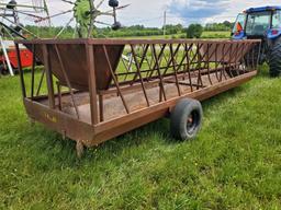 Pequea 520  20' Feeder Wagon