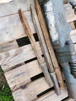 Thor 90 Lb. Jackhammer With 3 Chisels