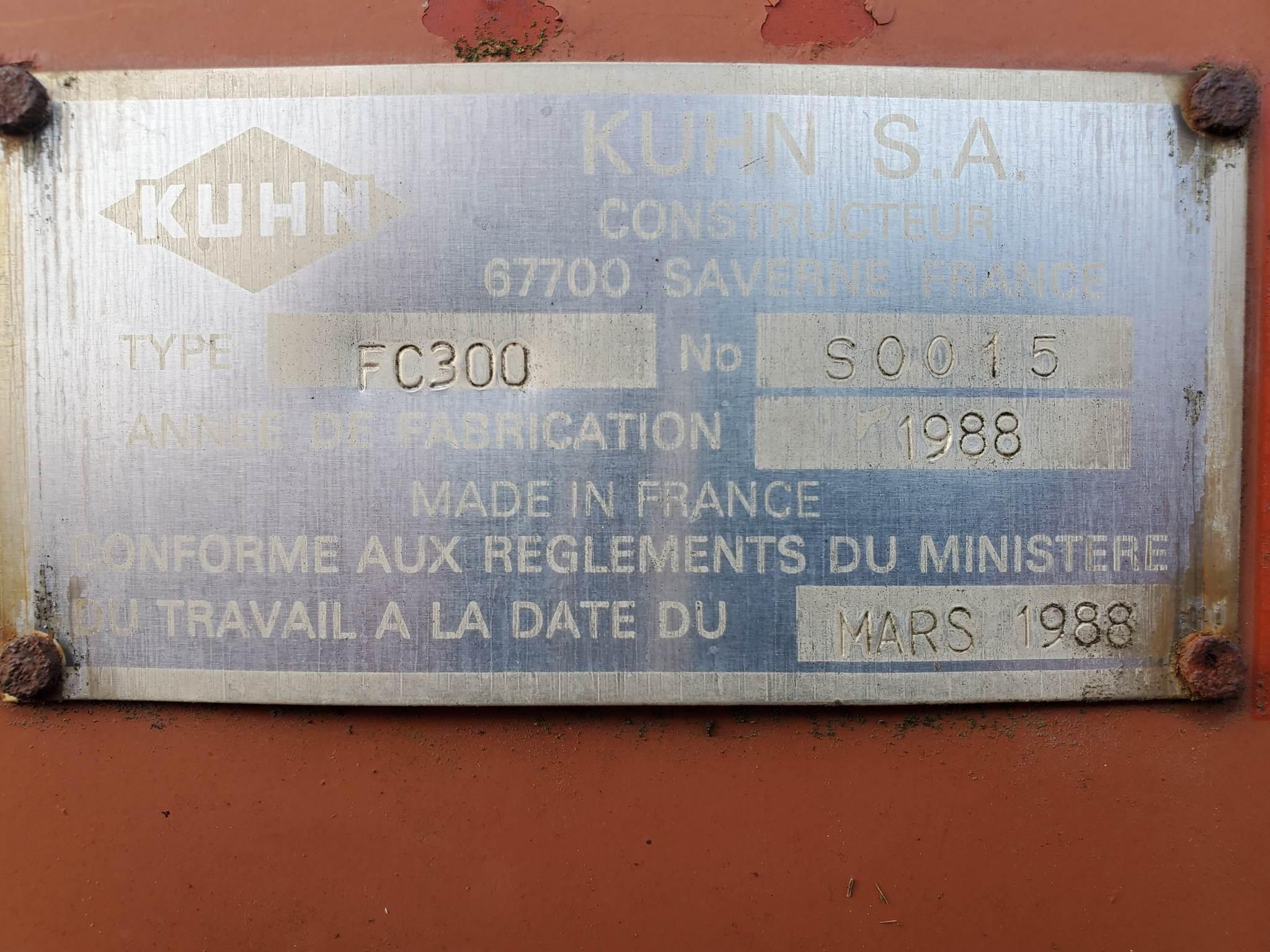 Kuhn FC300 Disc Mower Conditioner