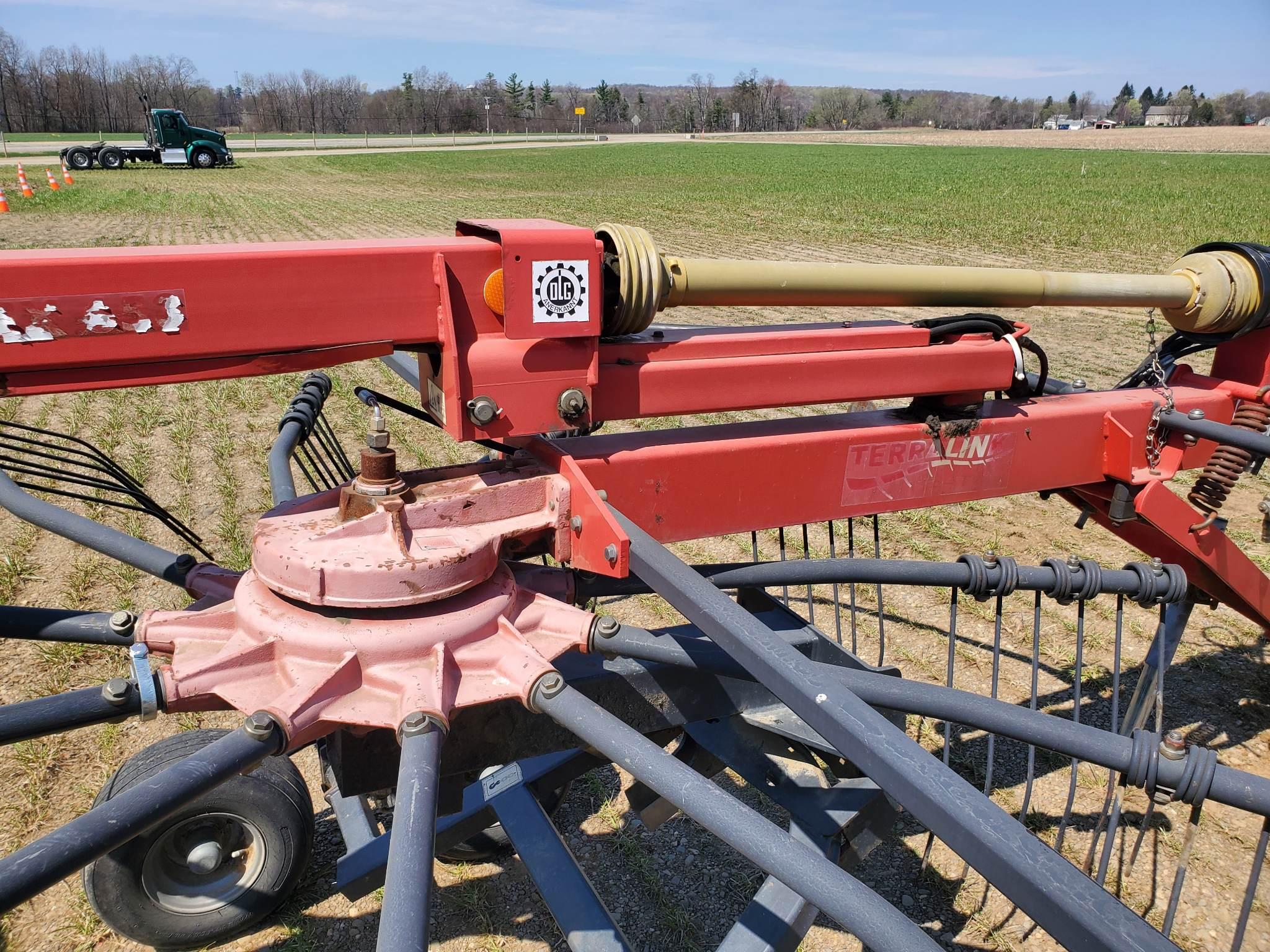 Vicon Andex 653 Twin Rotor Hay Rake