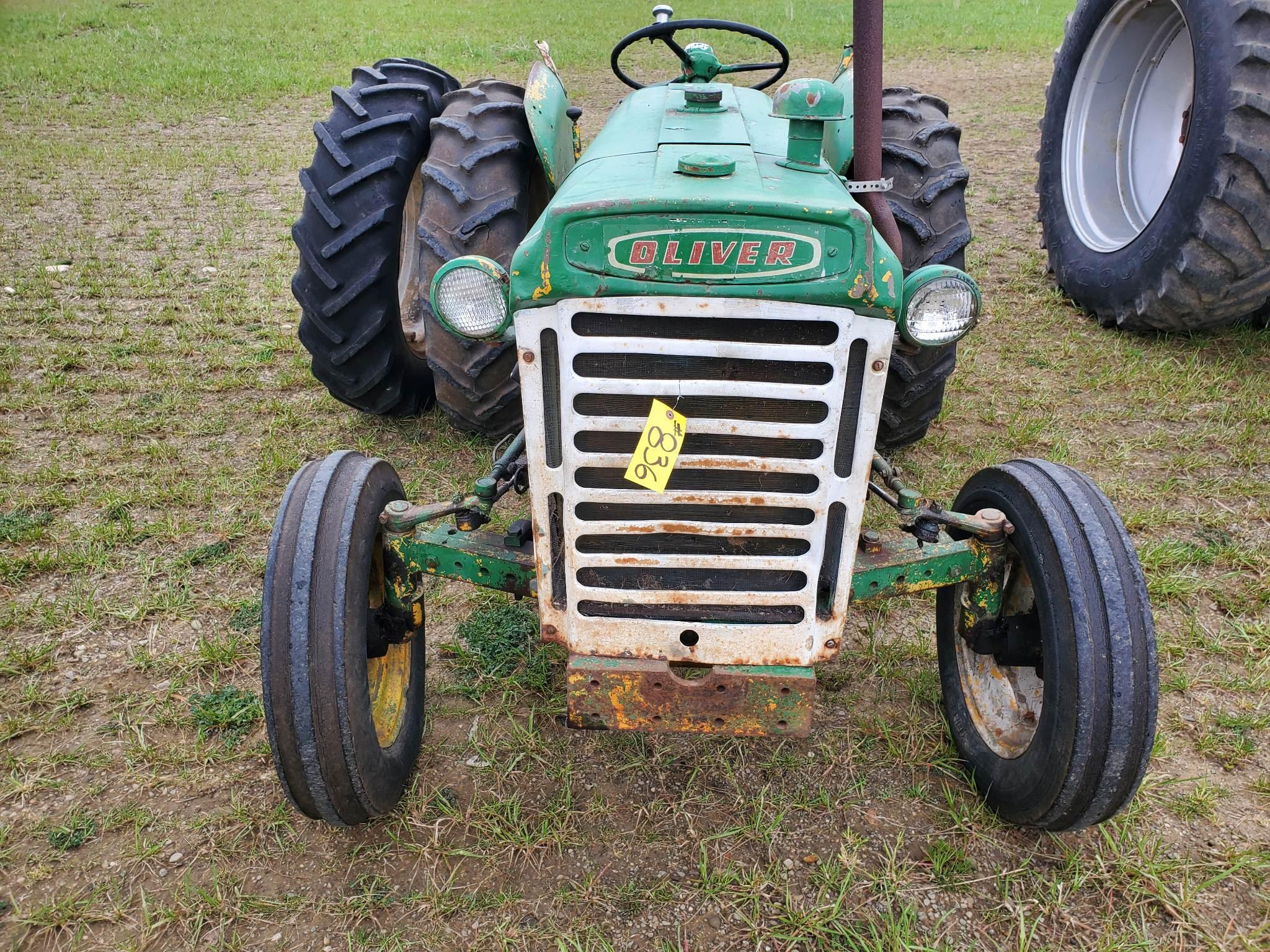 Oliver 550 Tractor Shows 1320 Hours