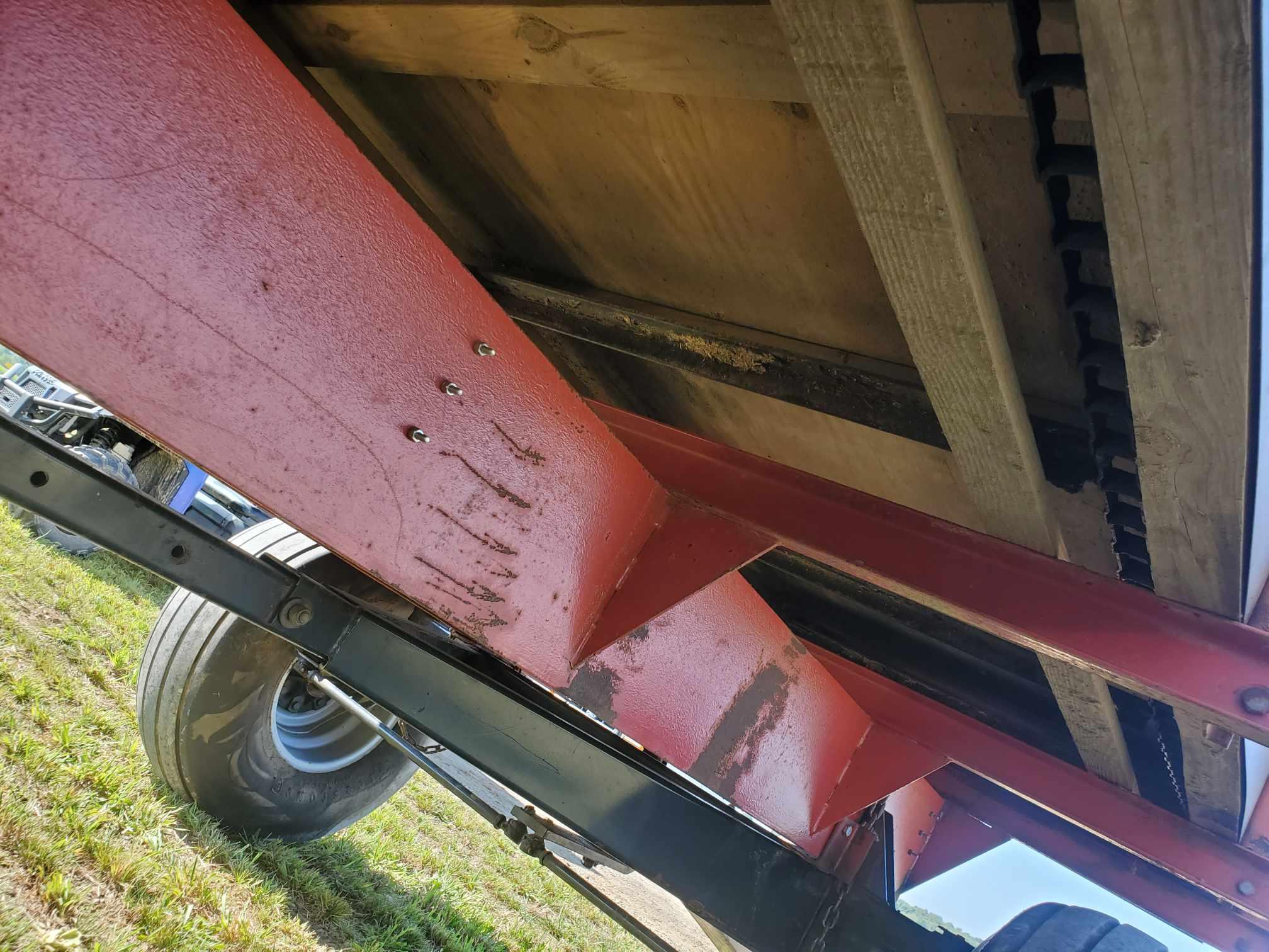 Meyer 3518 Rear Unload 18' Forage Wagon With Miller/Badger 14 Ton Tandem Gear