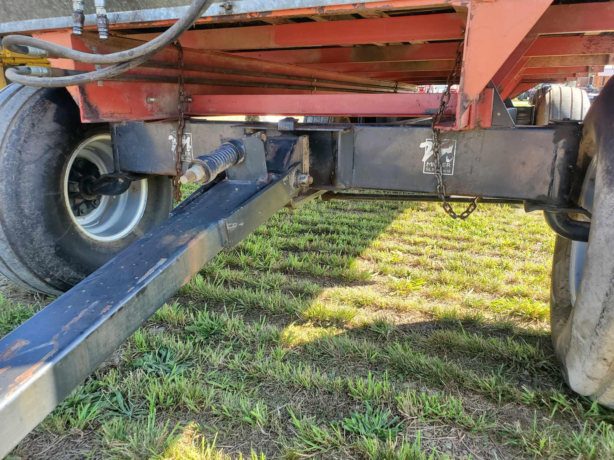 Meyer 3518 Rear Unload 18' Forage Wagon With Miller/Badger 14 Ton Tandem Gear