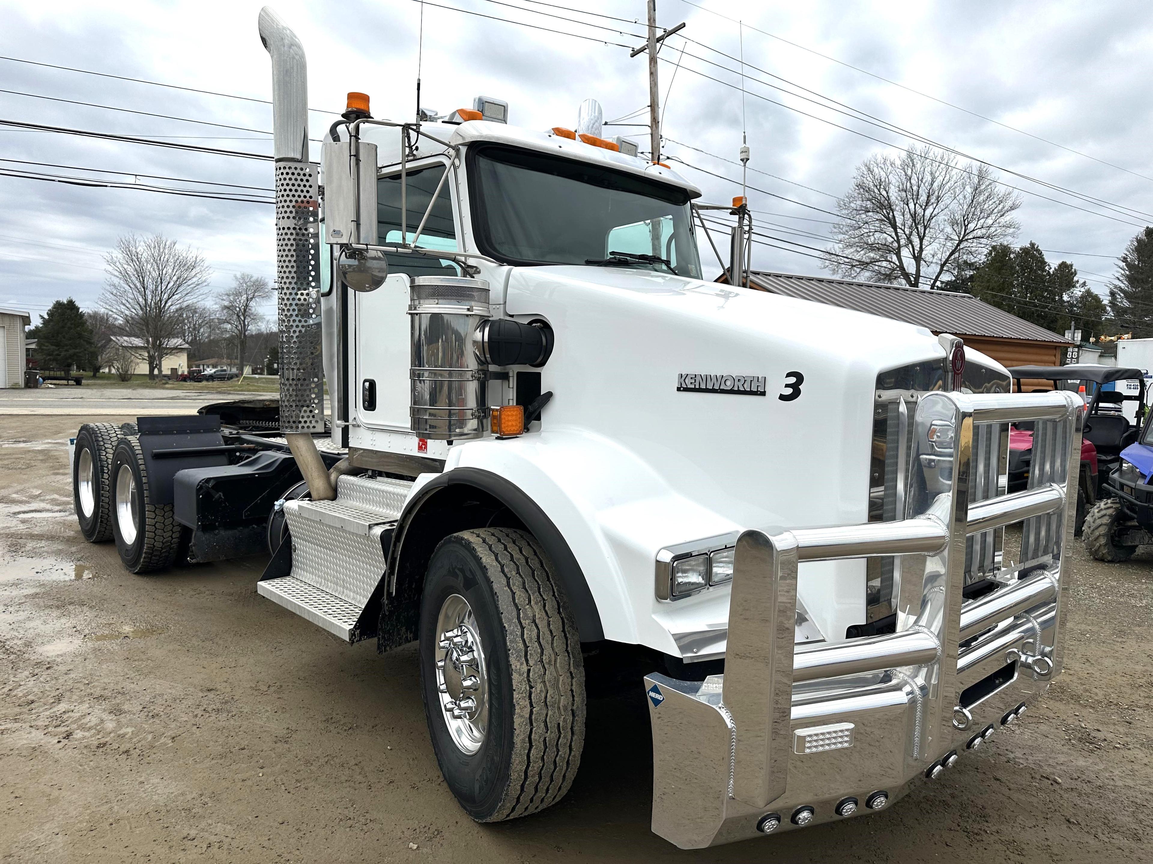 2012 Kenworth T-800 Factory Day Cab Tandem Axle Road Tractor With 104,837 Actual Miles