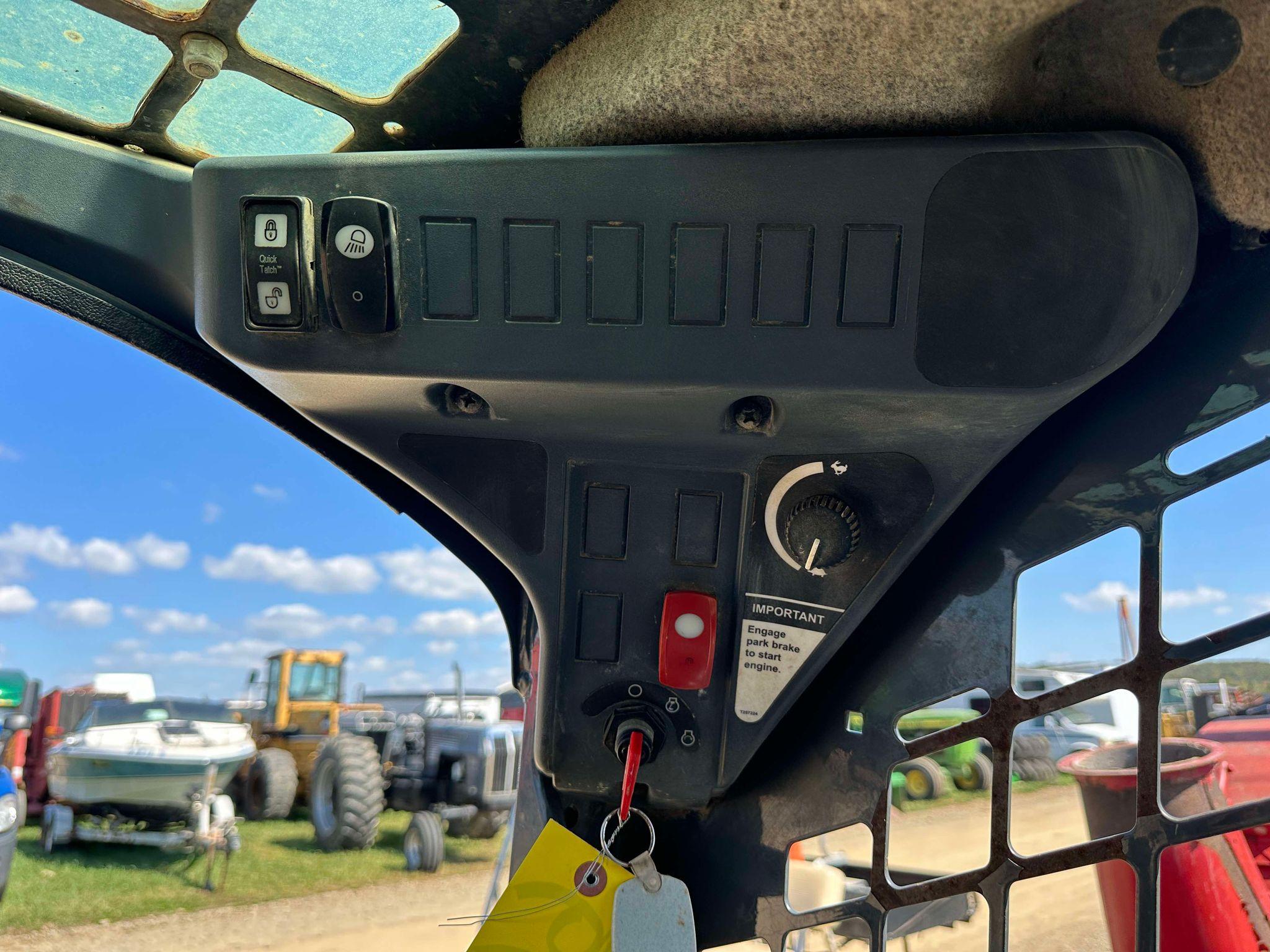 2017 John Deere 323E Track Skid Steer