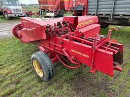 NH 273 Square Baler