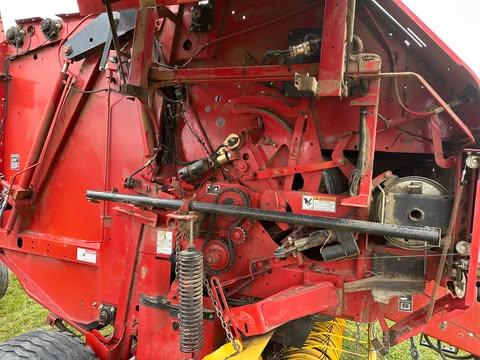 New Holland BR7060 Round Baler