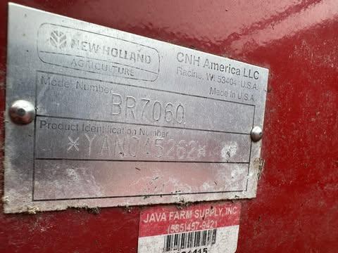 New Holland BR7060 Round Baler