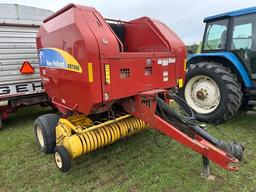 New Holland BR7060 Round Baler