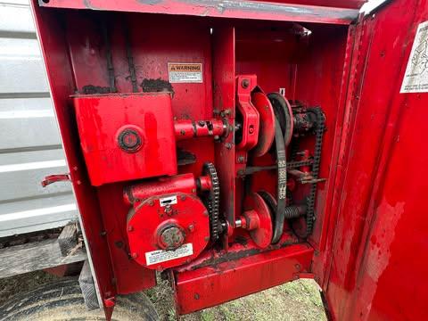 Gehl 980 16’ Forage Box