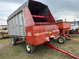 Gehl 980 16’ Forage Box