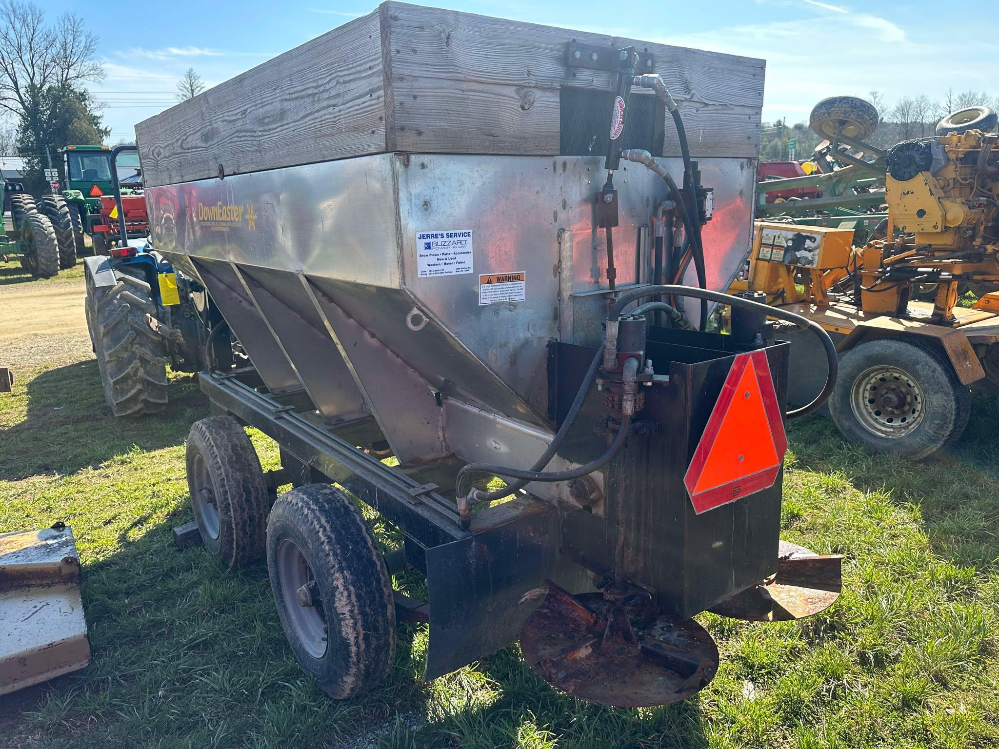 Down Easter Tandem Axle Lime /Fertilizer Spreader