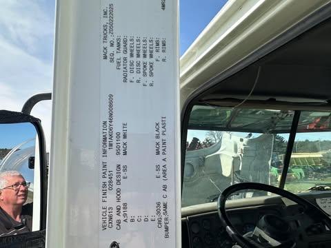 2006 Mack Vision Tandem Axle Water Truck