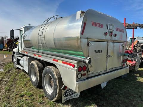 2006 Mack Vision Tandem Axle Water Truck