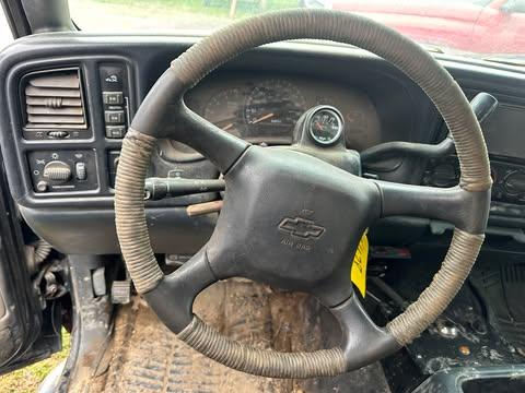 2001 Chevrolet 3500 Extended Cab Pickup