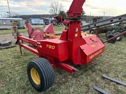 New Holland 790 Pull Type Forage Harvester